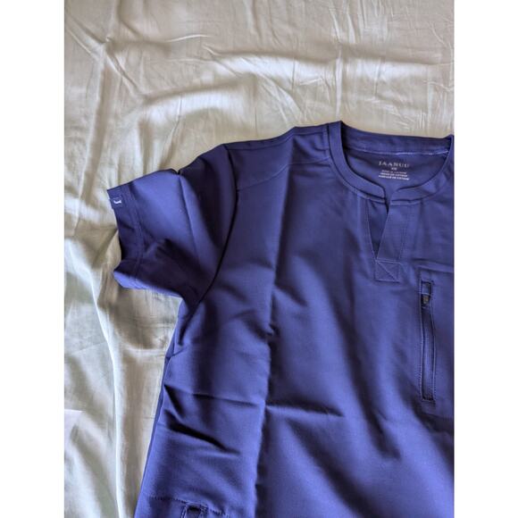 Jaanuu  Men's 3-Pocket Crewneck Scrub Top - Navy - Size XS - Picture 1 of 3